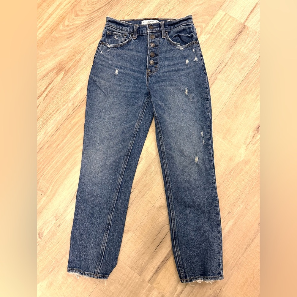 Abercrombie and Fitch Jeans, The Mom High Rise style, size 24 00 short